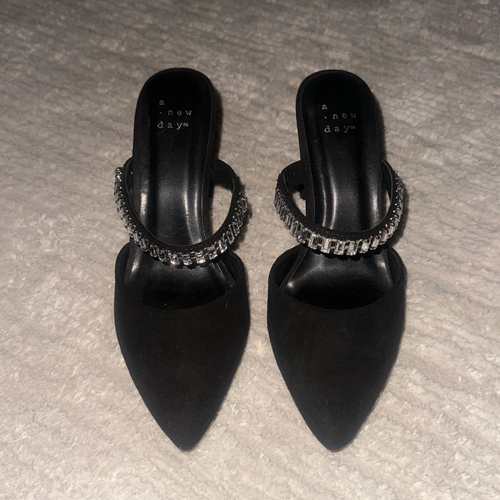 A New Day pumps